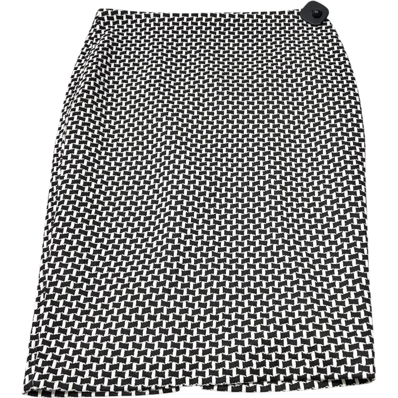 women's lace-up skirtsSkirt Mini & Short By Virtue In Black & White, Size: M