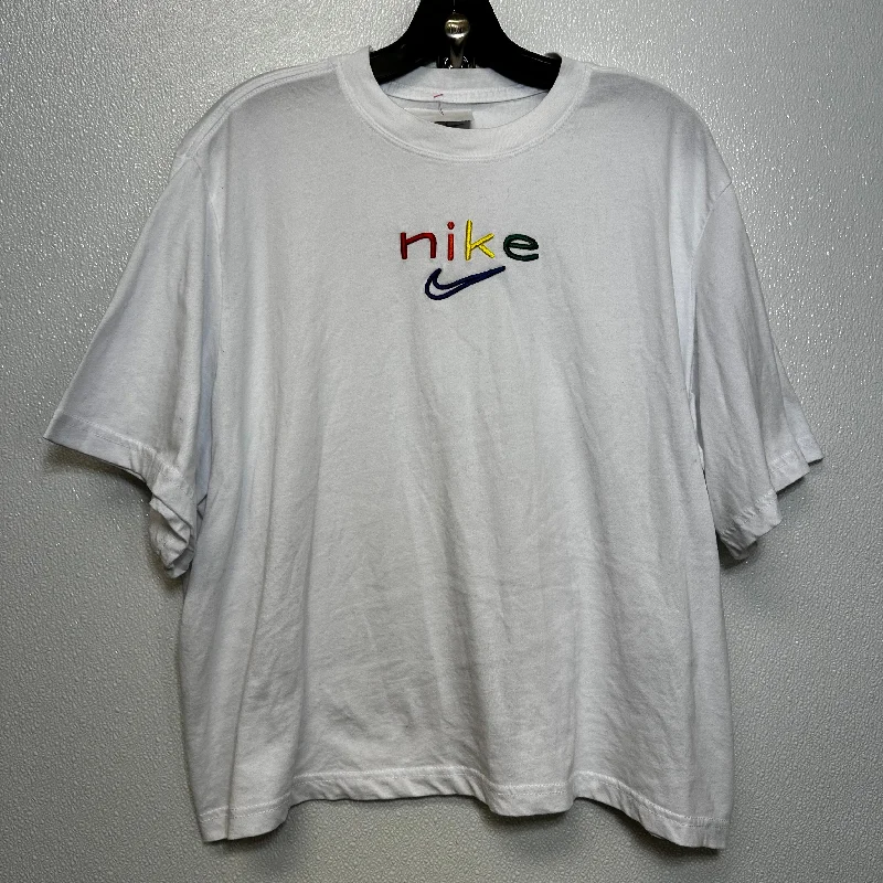 women's T-shirts with curvy cutsWhite Top Short Sleeve Basic Nike Apparel, Size M