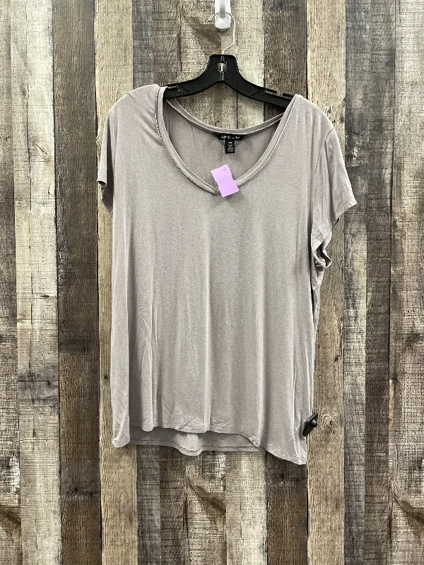 casual women's T-shirtsGrey Top Short Sleeve Cme, Size Xxl