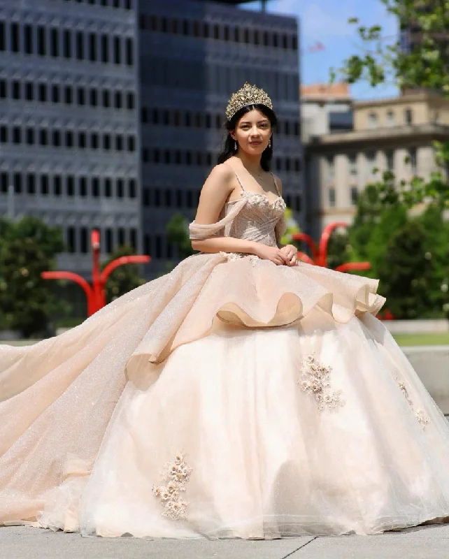 women's handmade dressesSparkly Champagne Quinceanera Dress 2024 Ball Gown Spaghetti Appliques Beaded Mexican 16 Birthday Princess Gown