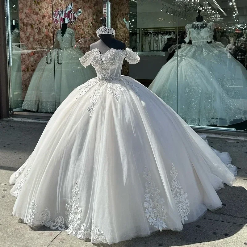 women's satin dressesWhite Quinceanera Dresses Ball Gowns Appliques Lace Beading Crystal Birthday Princess Vestidos 15 Para XV Años